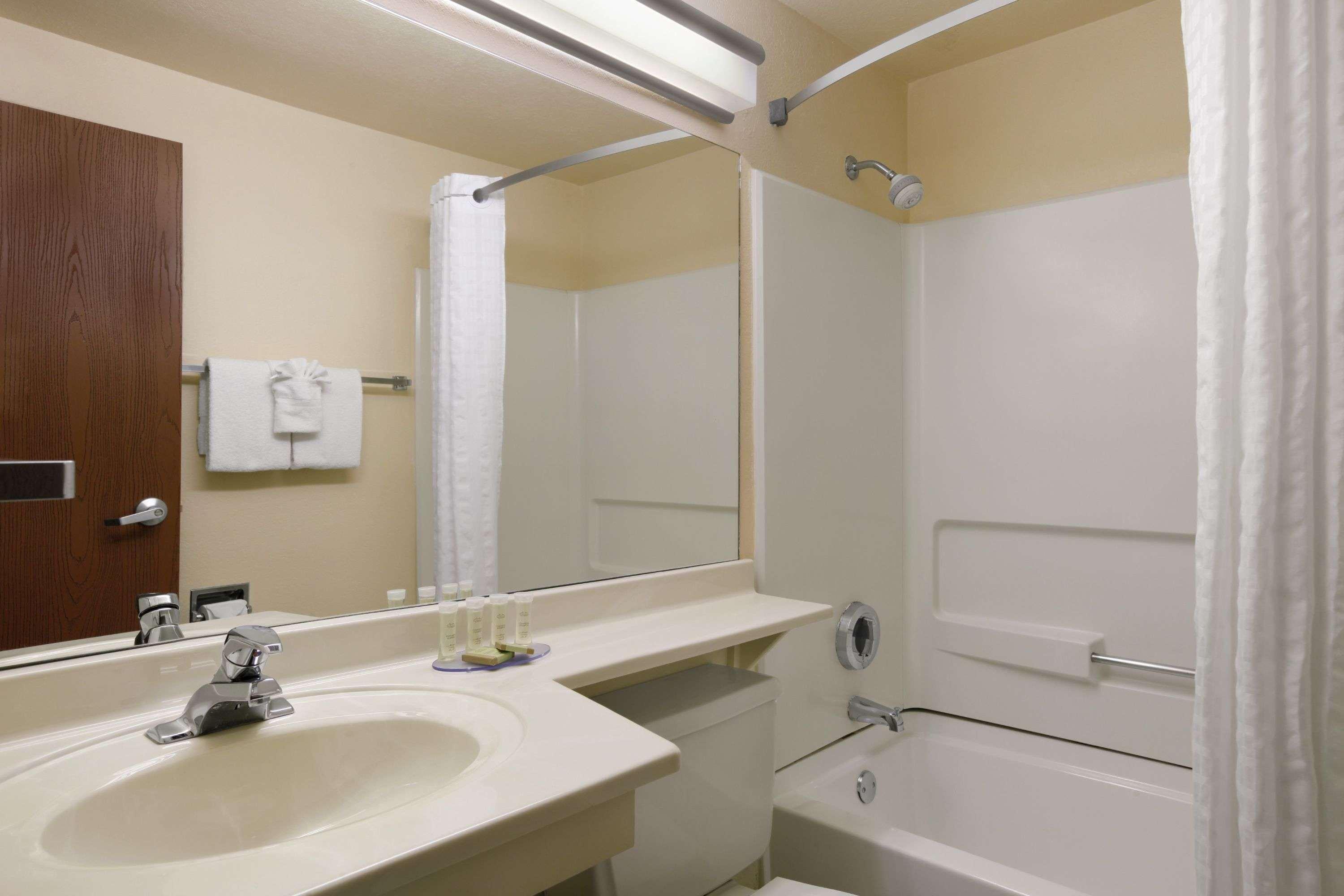 Super 8 By Wyndham Cheyenne Wy Hotell Rom bilde