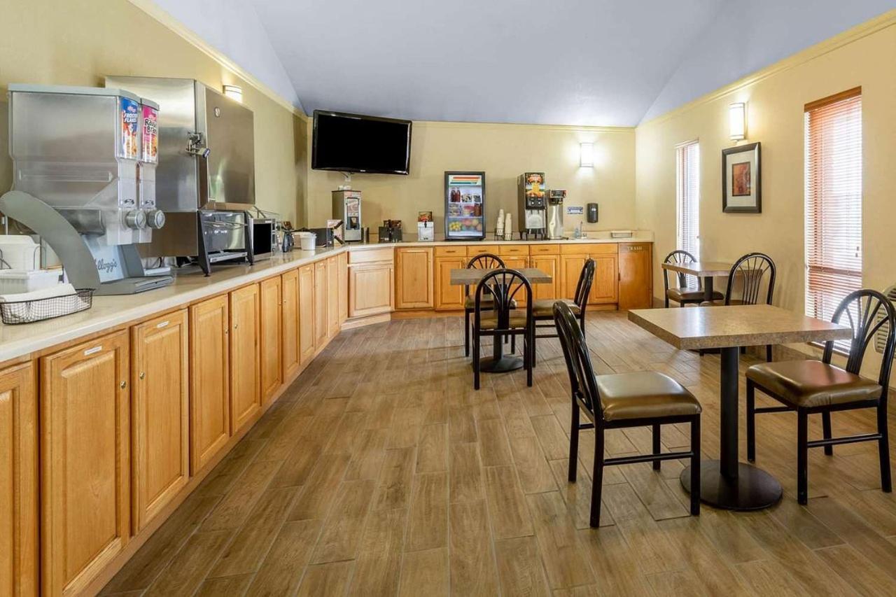 Super 8 By Wyndham Cheyenne Wy Hotell Eksteriør bilde